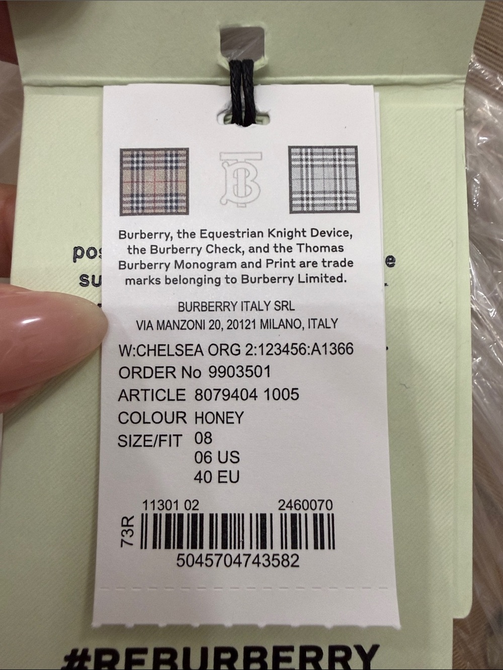 Brand New Burberry Chelsea trench coat - Picture 9 of 9